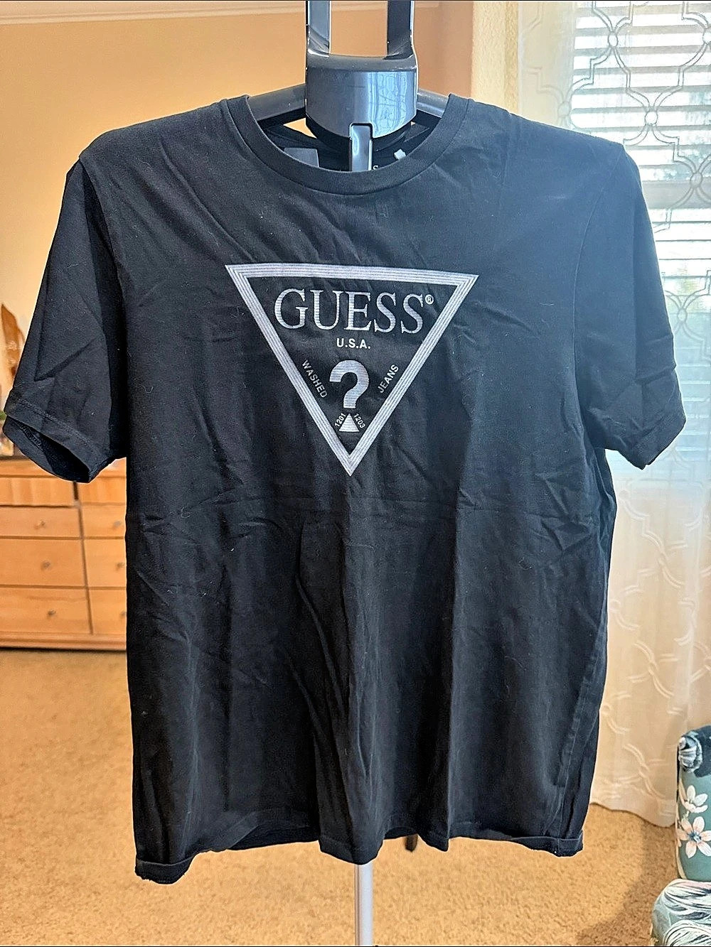 Guess Classic Triangle Logo Tee Graphic Logo Tee in Black Like New